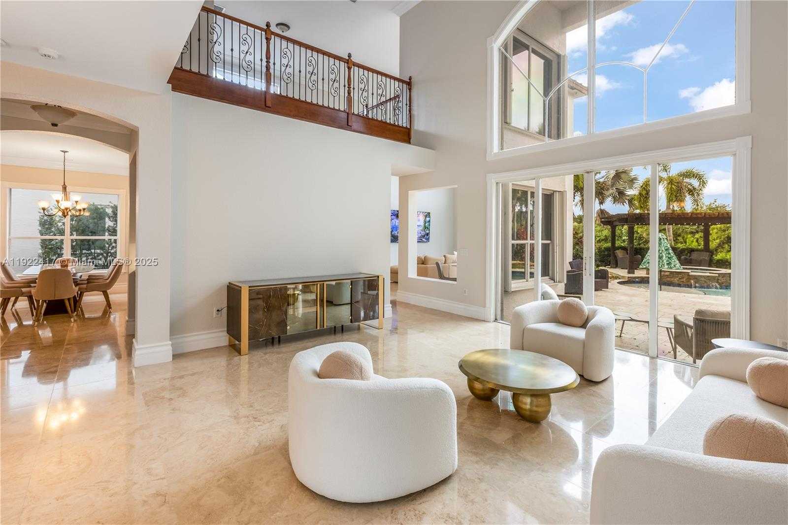 Small Image of 5028 SOUTH WEST 195TH TER, Miramar Number 4