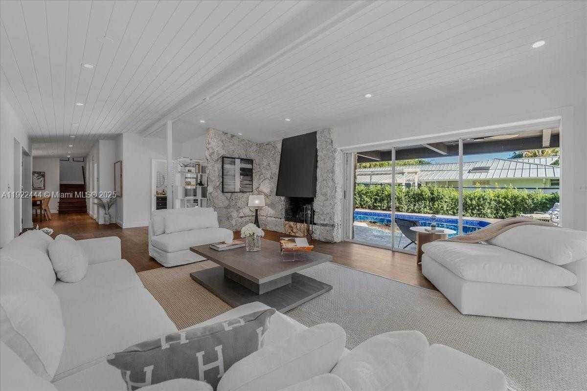 Small Image of 669 SOUTH MASHTA DR, Key Biscayne Number 13