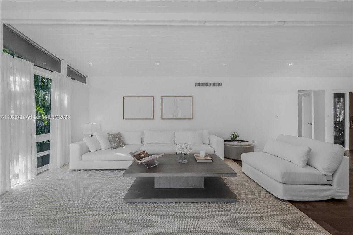 Small Image of 669 SOUTH MASHTA DR, Key Biscayne Number 14