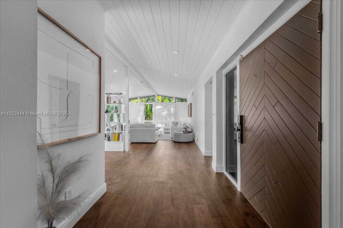 Small Image of 669 SOUTH MASHTA DR, Key Biscayne Number 6