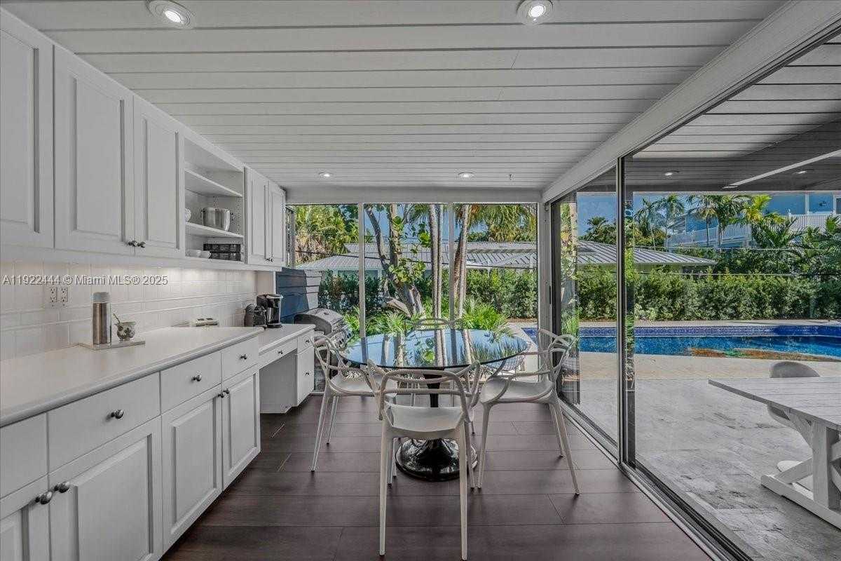 Small Image of 669 SOUTH MASHTA DR, Key Biscayne Number 63