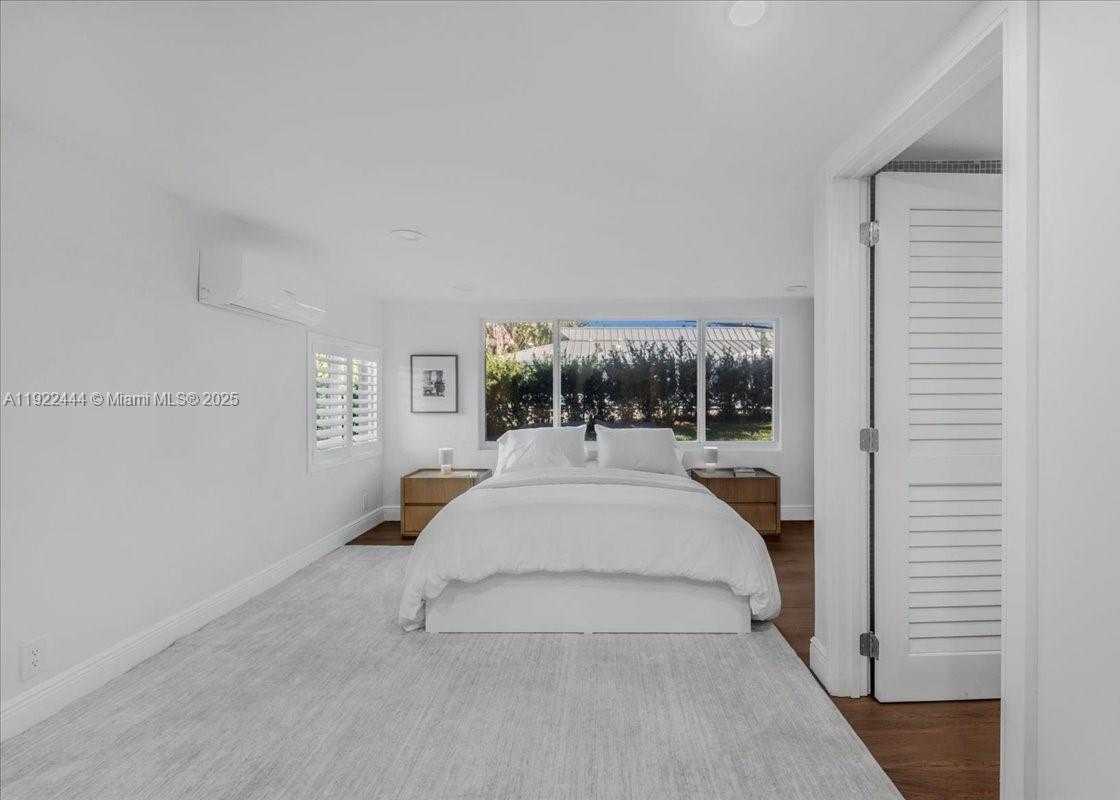 Small Image of 669 SOUTH MASHTA DR, Key Biscayne Number 79