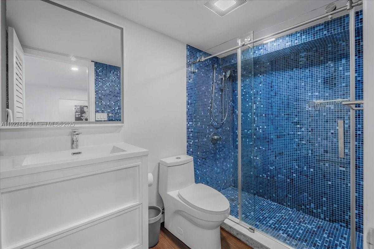 Small Image of 669 SOUTH MASHTA DR, Key Biscayne Number 85