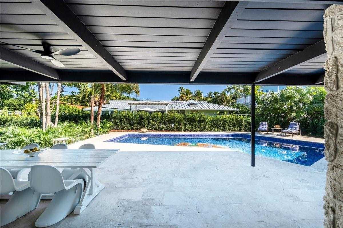 Small Image of 669 SOUTH MASHTA DR, Key Biscayne Number 92