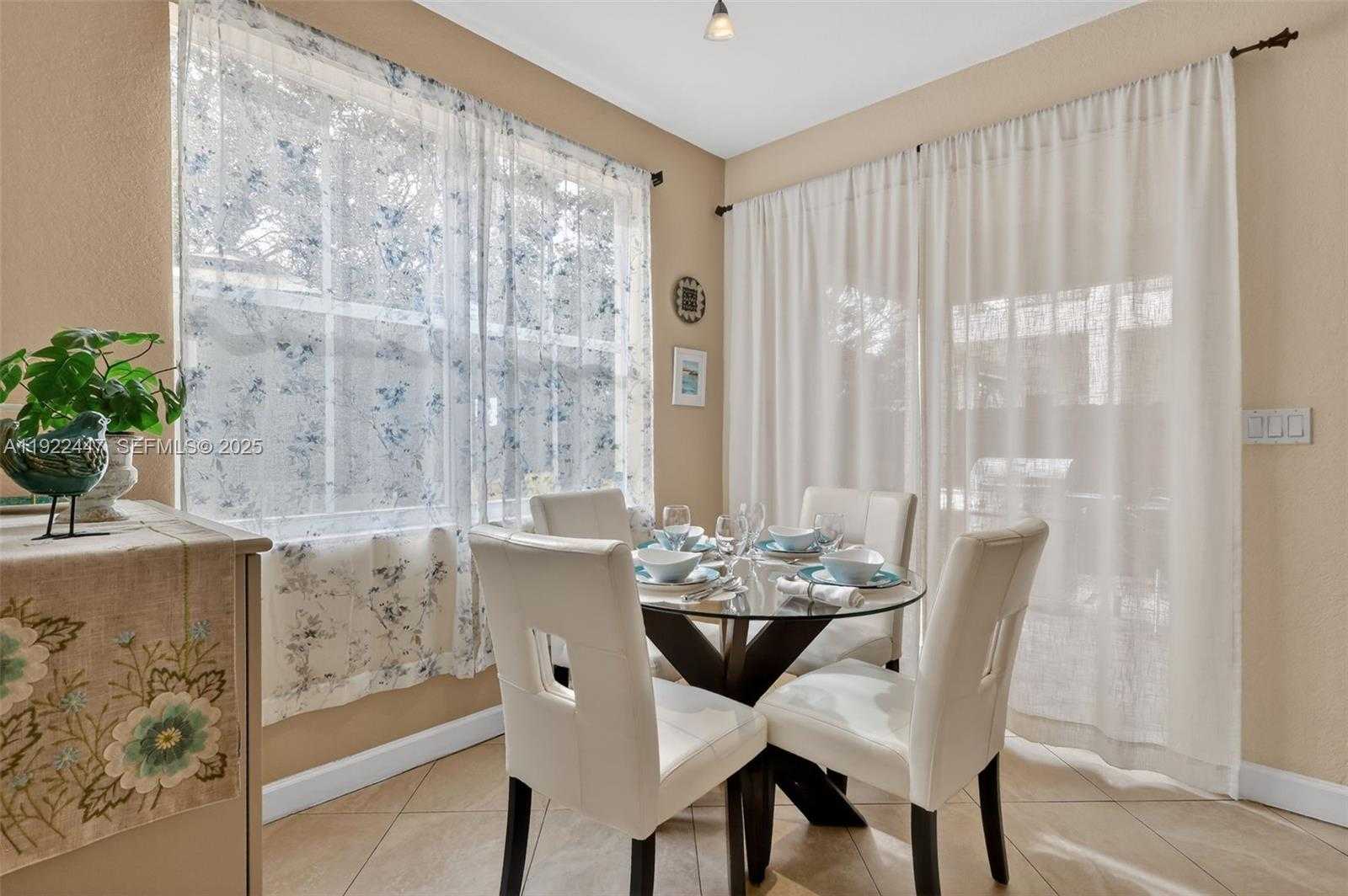 Small Image of 15144 SOUTH WEST 20TH ST, Miami Number 21