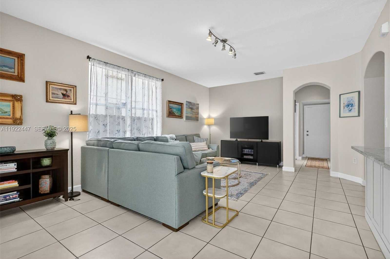 Small Image of 15144 SOUTH WEST 20TH ST, Miami Number 23