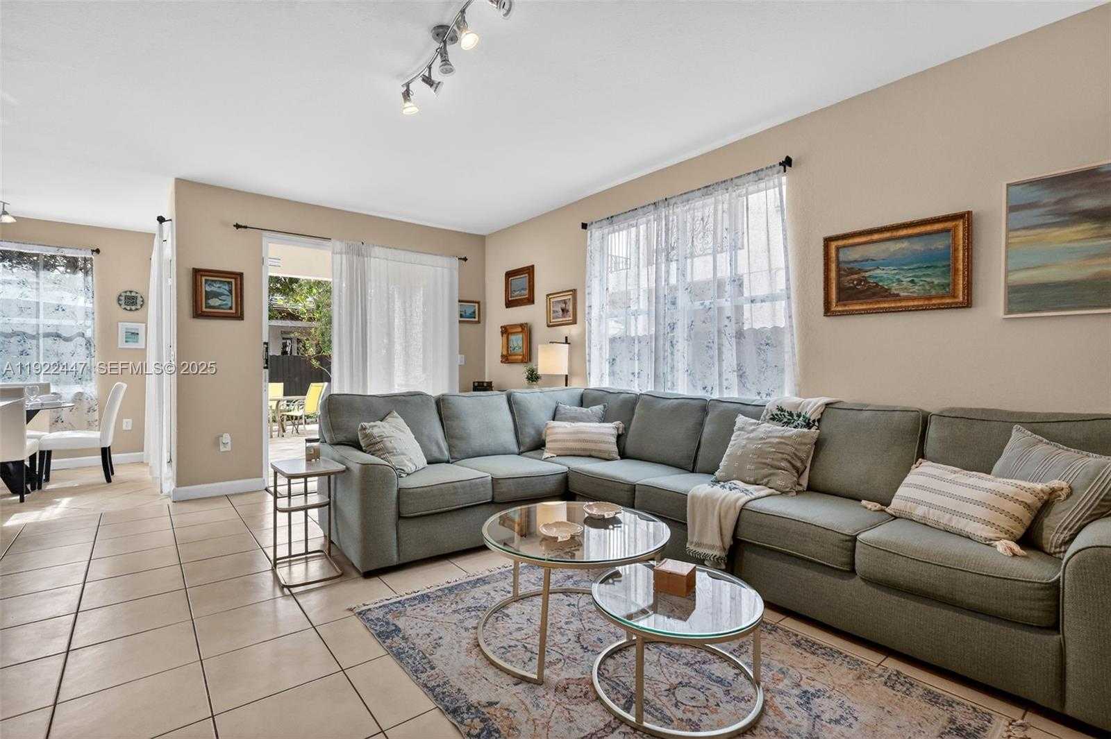 Small Image of 15144 SOUTH WEST 20TH ST, Miami Number 25