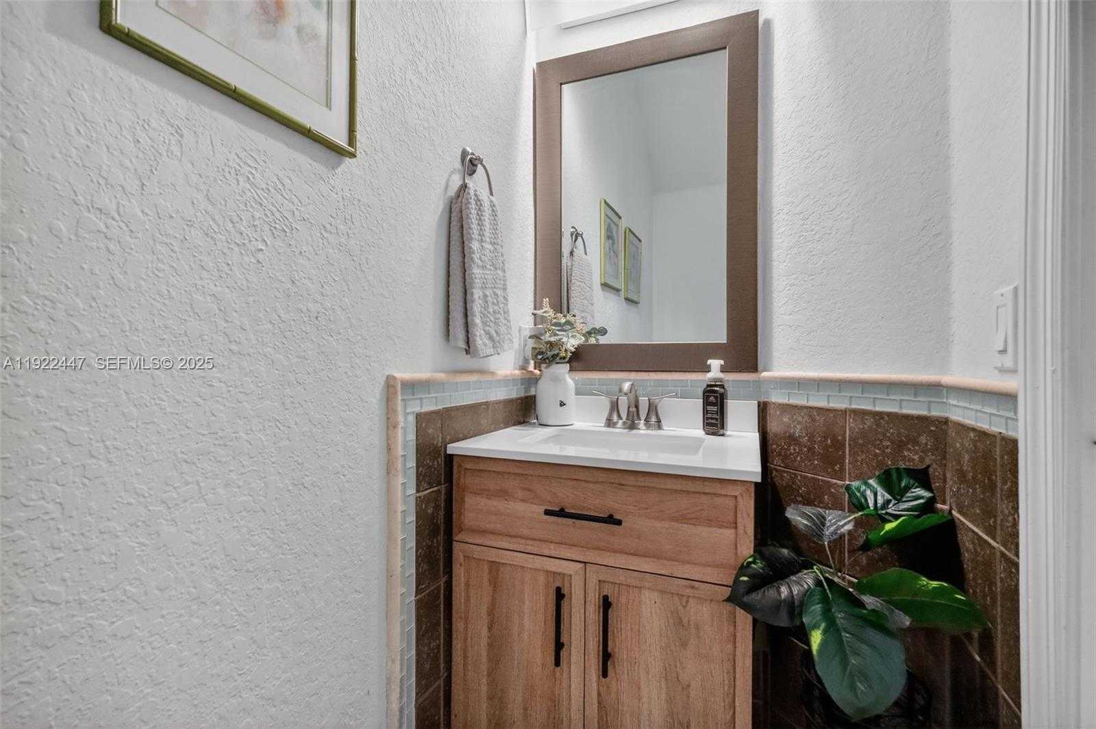 Small Image of 15144 SOUTH WEST 20TH ST, Miami Number 27