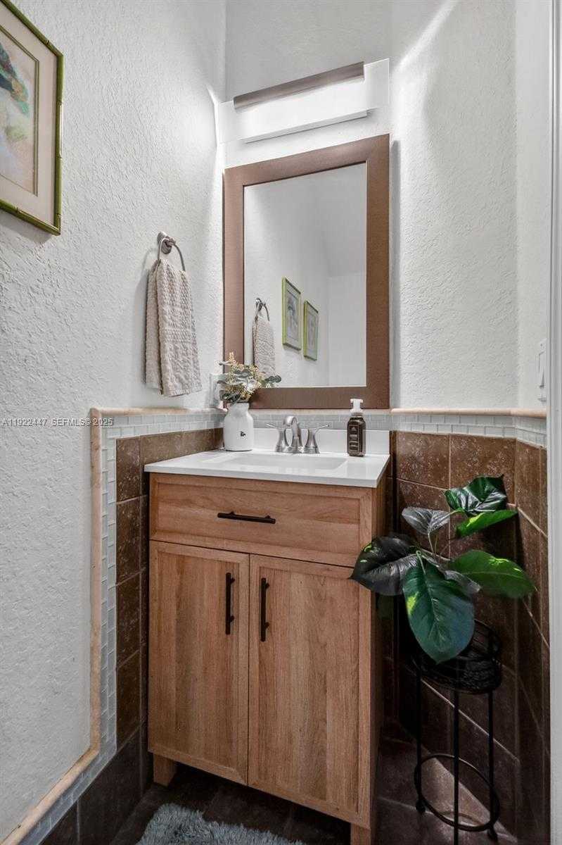 Small Image of 15144 SOUTH WEST 20TH ST, Miami Number 28