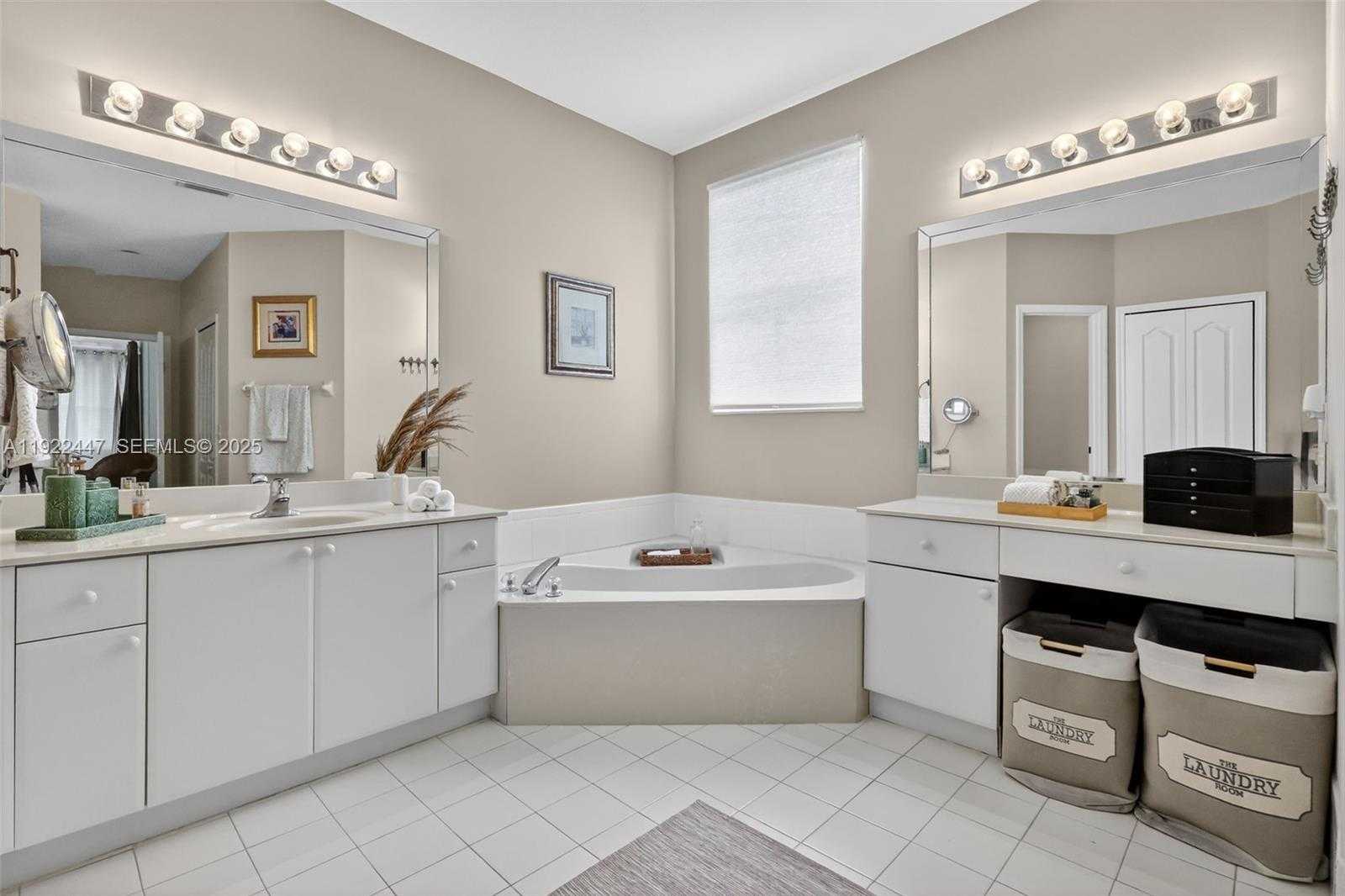 Small Image of 15144 SOUTH WEST 20TH ST, Miami Number 43