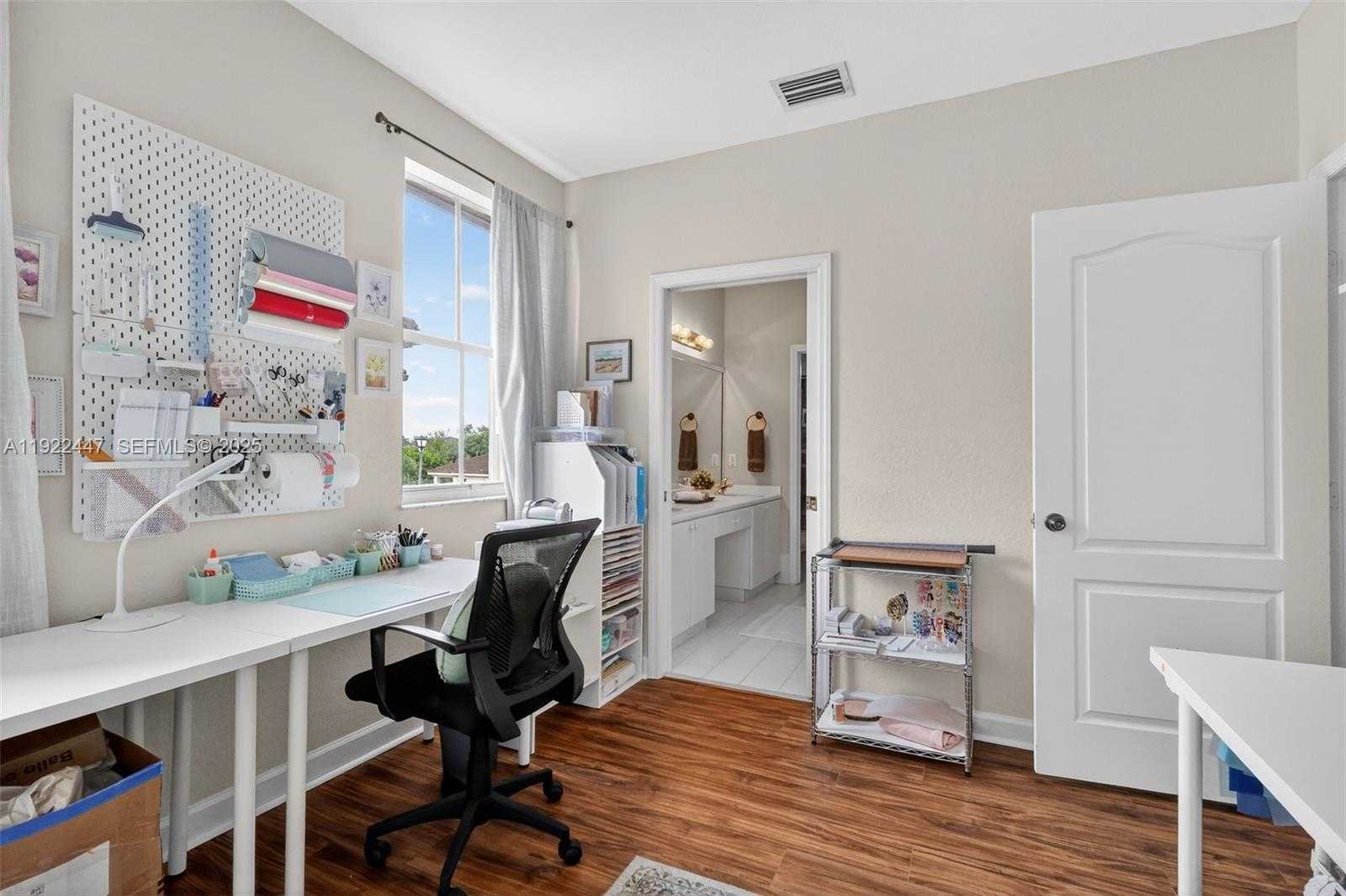 Small Image of 15144 SOUTH WEST 20TH ST, Miami Number 50