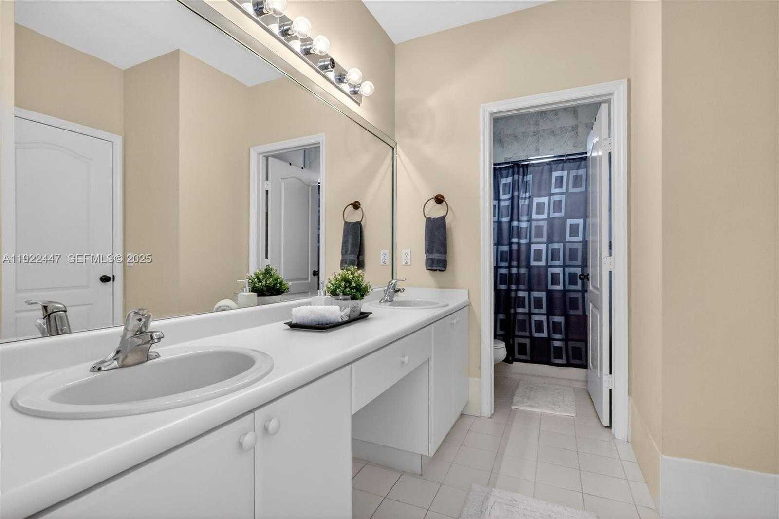 Small Image of 15144 SOUTH WEST 20TH ST, Miami Number 51