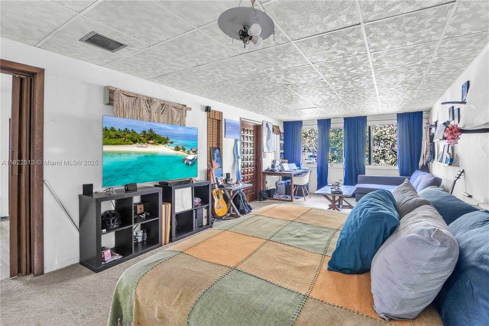 Small Image of 100 NORTH WEST 123RD ST, North Miami Number 10