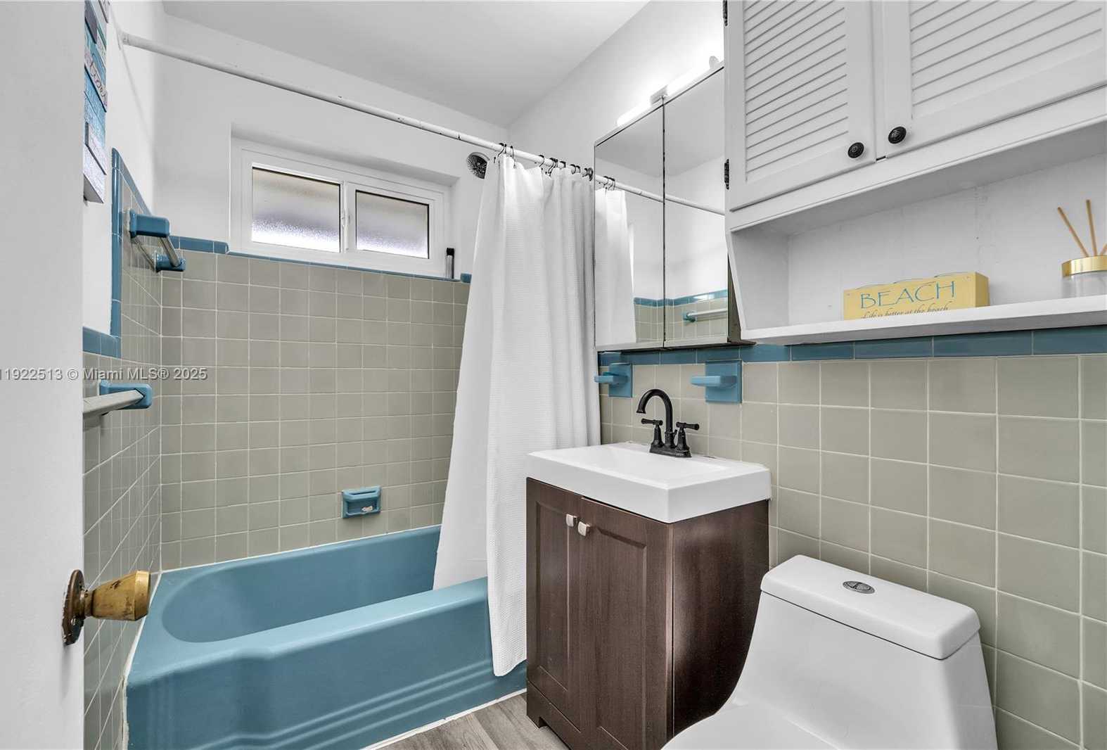 Small Image of 100 NORTH WEST 123RD ST, North Miami Number 16