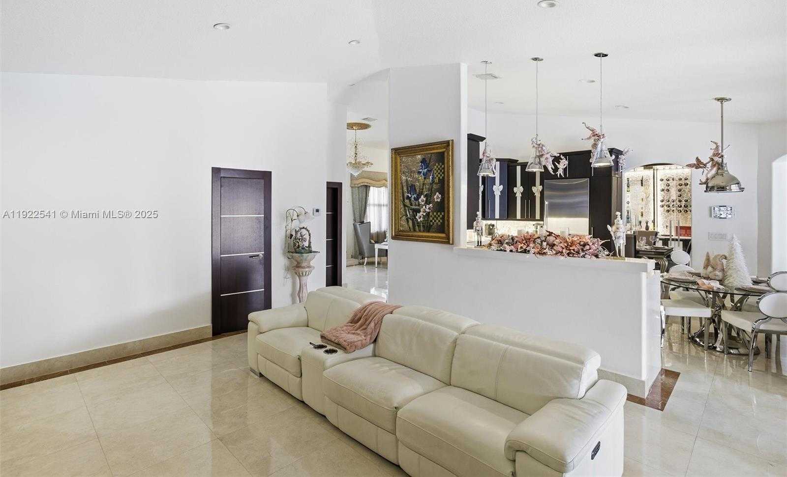 Small Image of 14252 SOUTH WEST 30TH ST, Miami Number 14