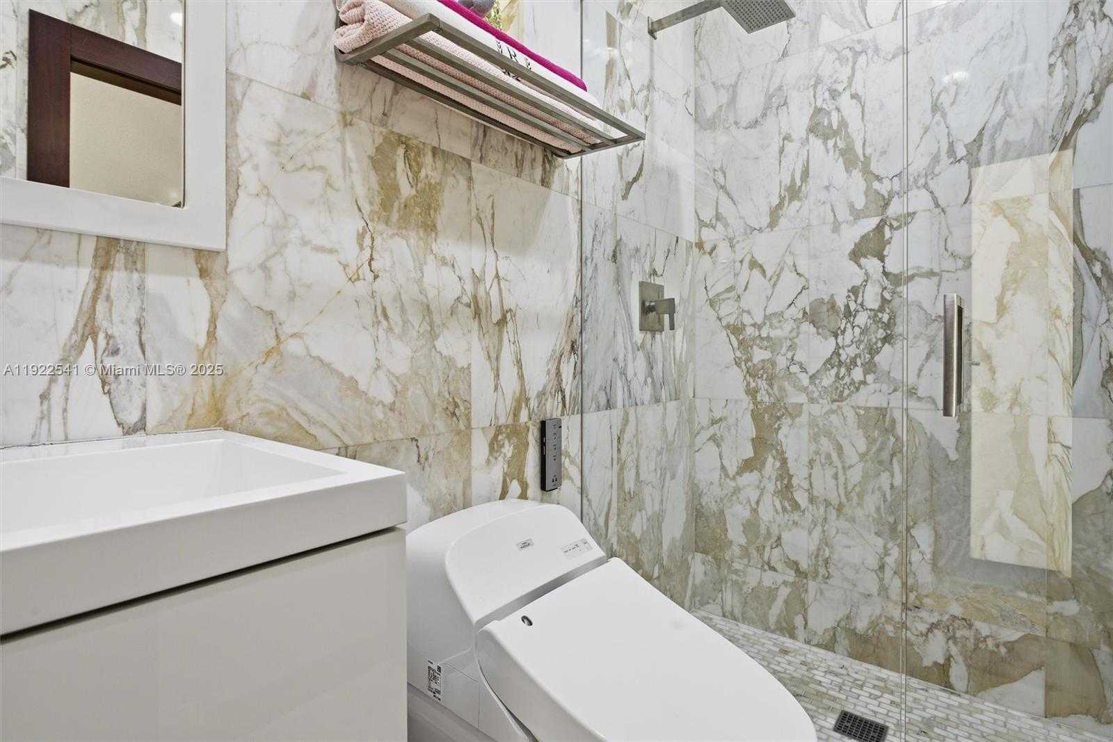 Small Image of 14252 SOUTH WEST 30TH ST, Miami Number 20