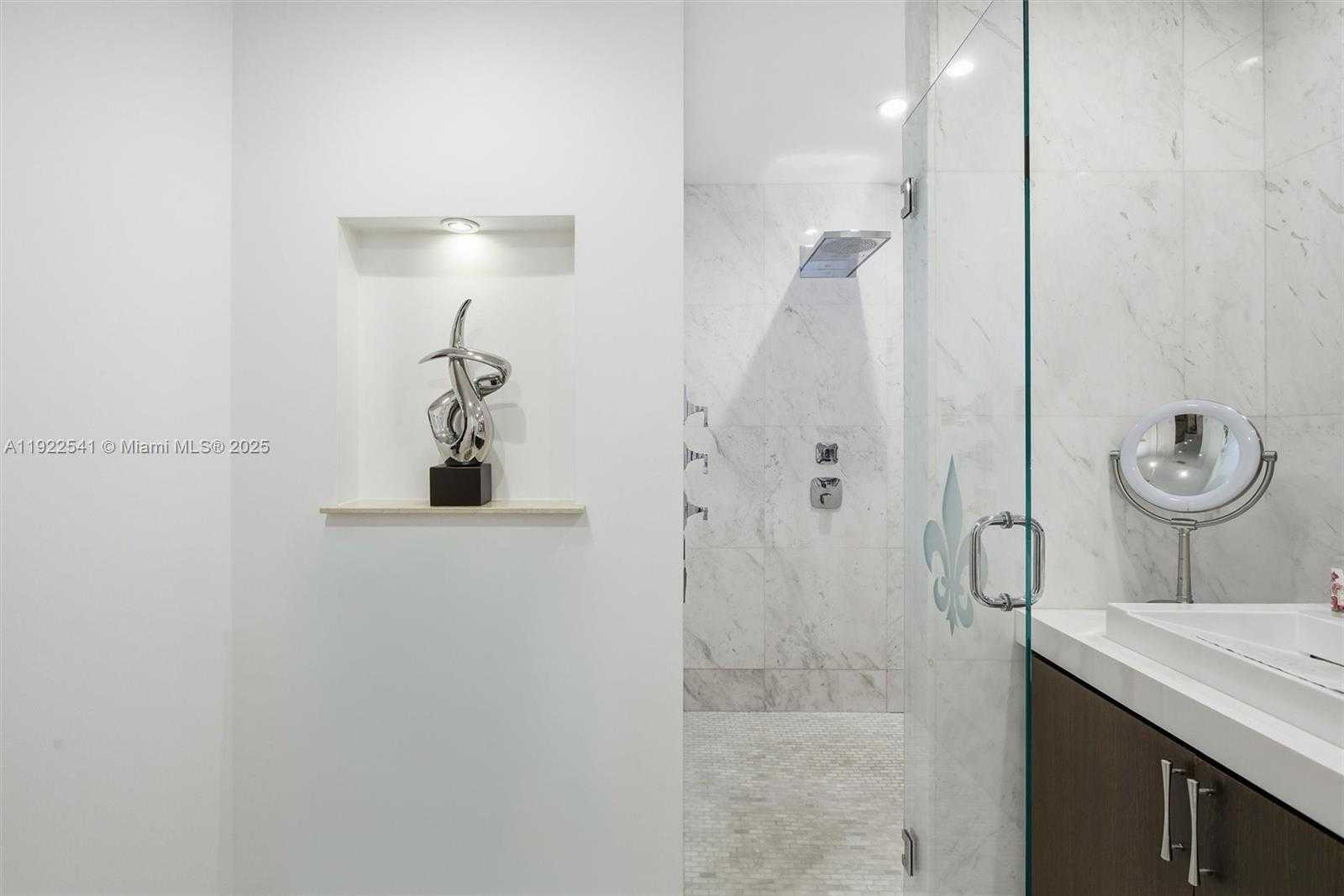 Small Image of 14252 SOUTH WEST 30TH ST, Miami Number 25