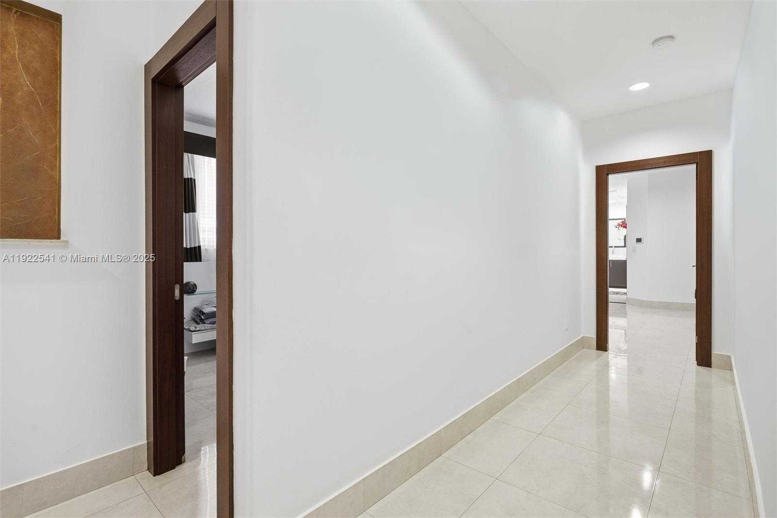 Small Image of 14252 SOUTH WEST 30TH ST, Miami Number 29