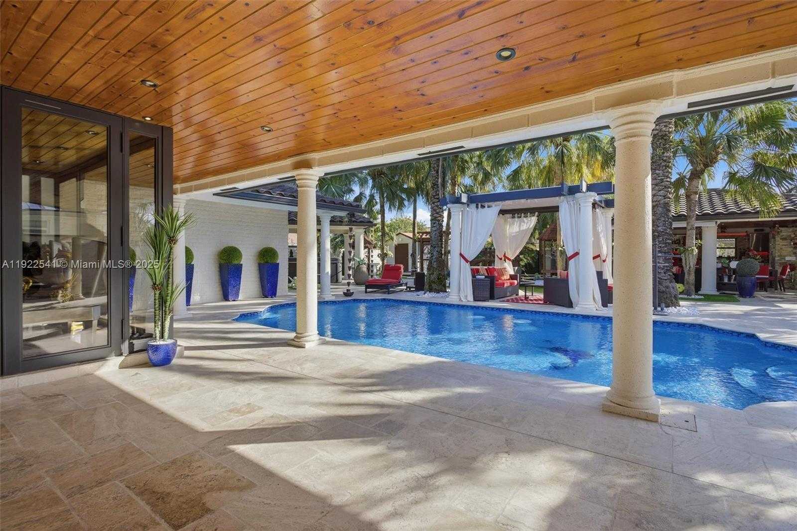 Small Image of 14252 SOUTH WEST 30TH ST, Miami Number 33