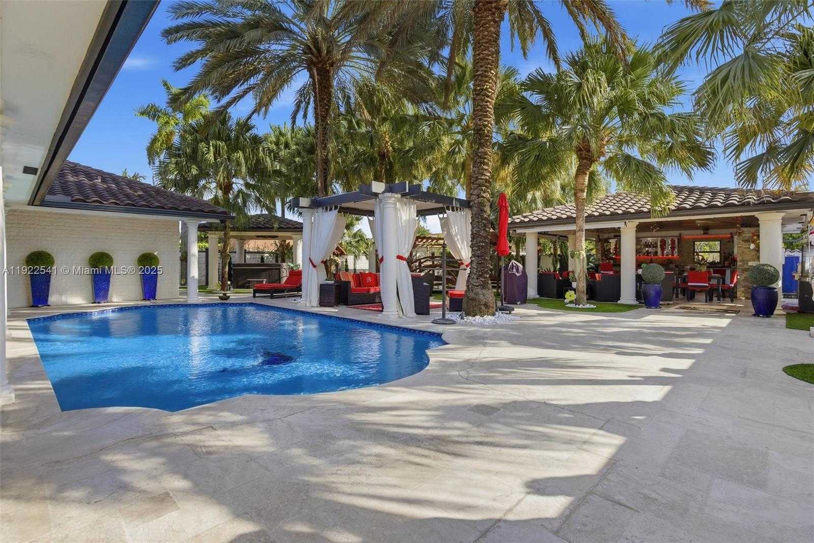 Small Image of 14252 SOUTH WEST 30TH ST, Miami Number 34