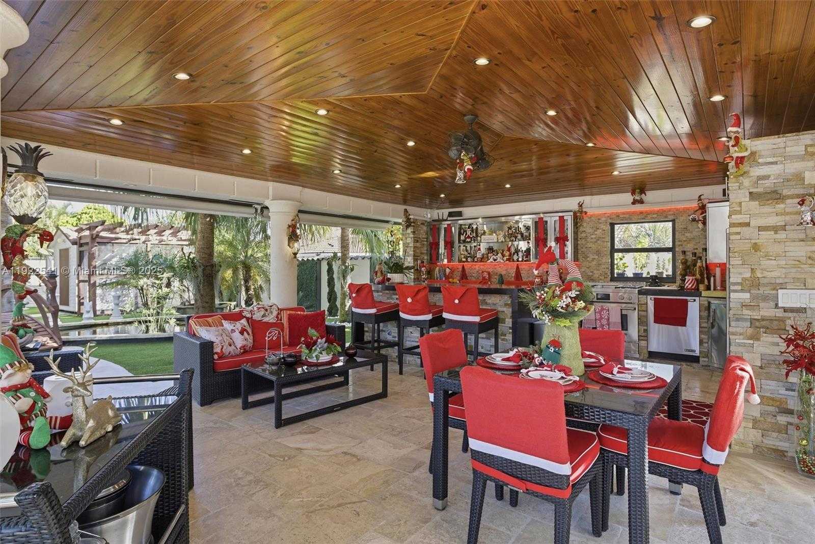 Small Image of 14252 SOUTH WEST 30TH ST, Miami Number 39