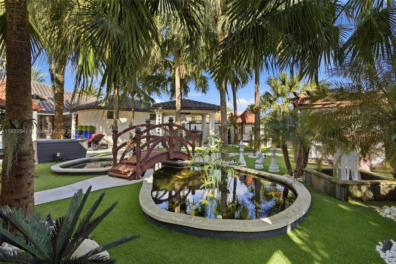 Small Image of 14252 SOUTH WEST 30TH ST, Miami Number 42