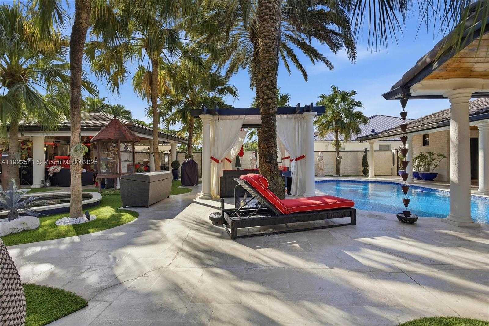 Small Image of 14252 SOUTH WEST 30TH ST, Miami Number 43