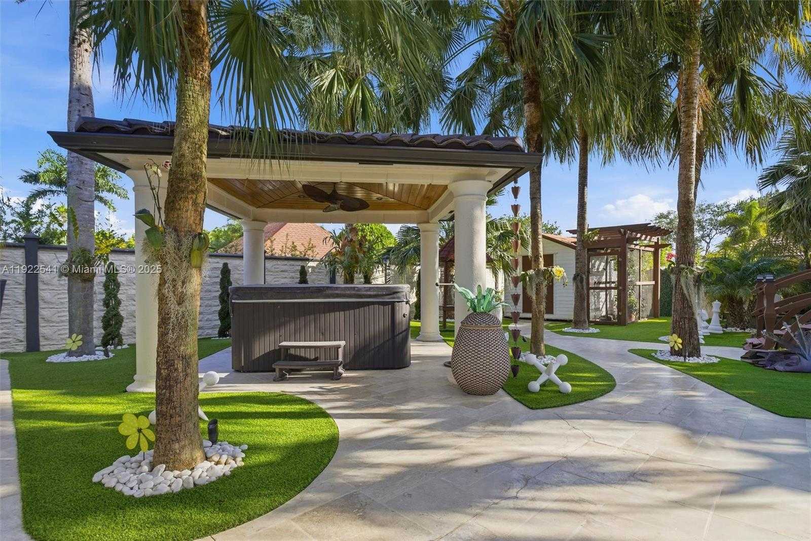 Small Image of 14252 SOUTH WEST 30TH ST, Miami Number 44