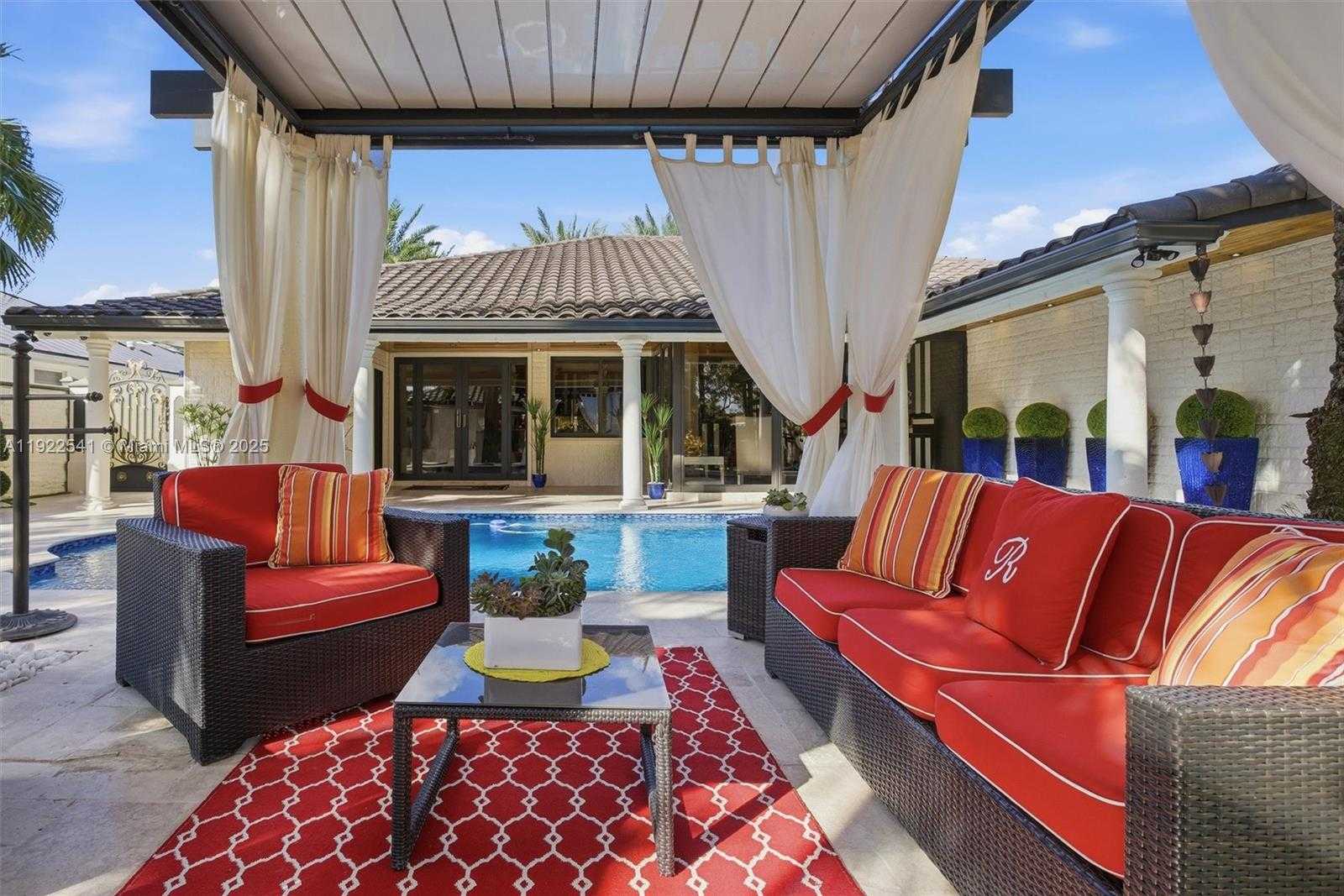 Small Image of 14252 SOUTH WEST 30TH ST, Miami Number 47