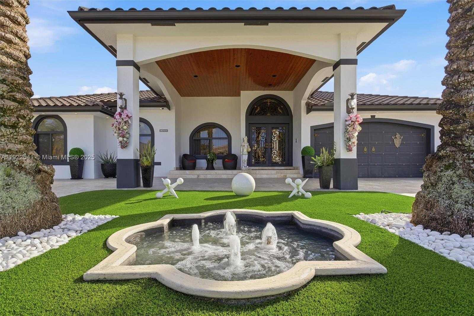 Small Image of 14252 SOUTH WEST 30TH ST, Miami Number 48