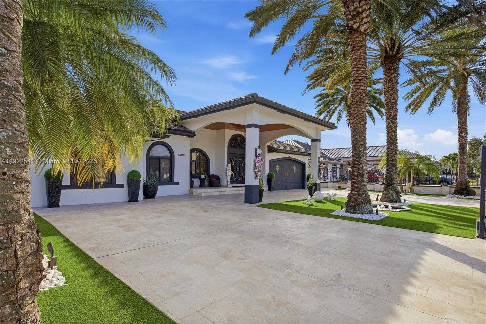 Small Image of 14252 SOUTH WEST 30TH ST, Miami Number 50