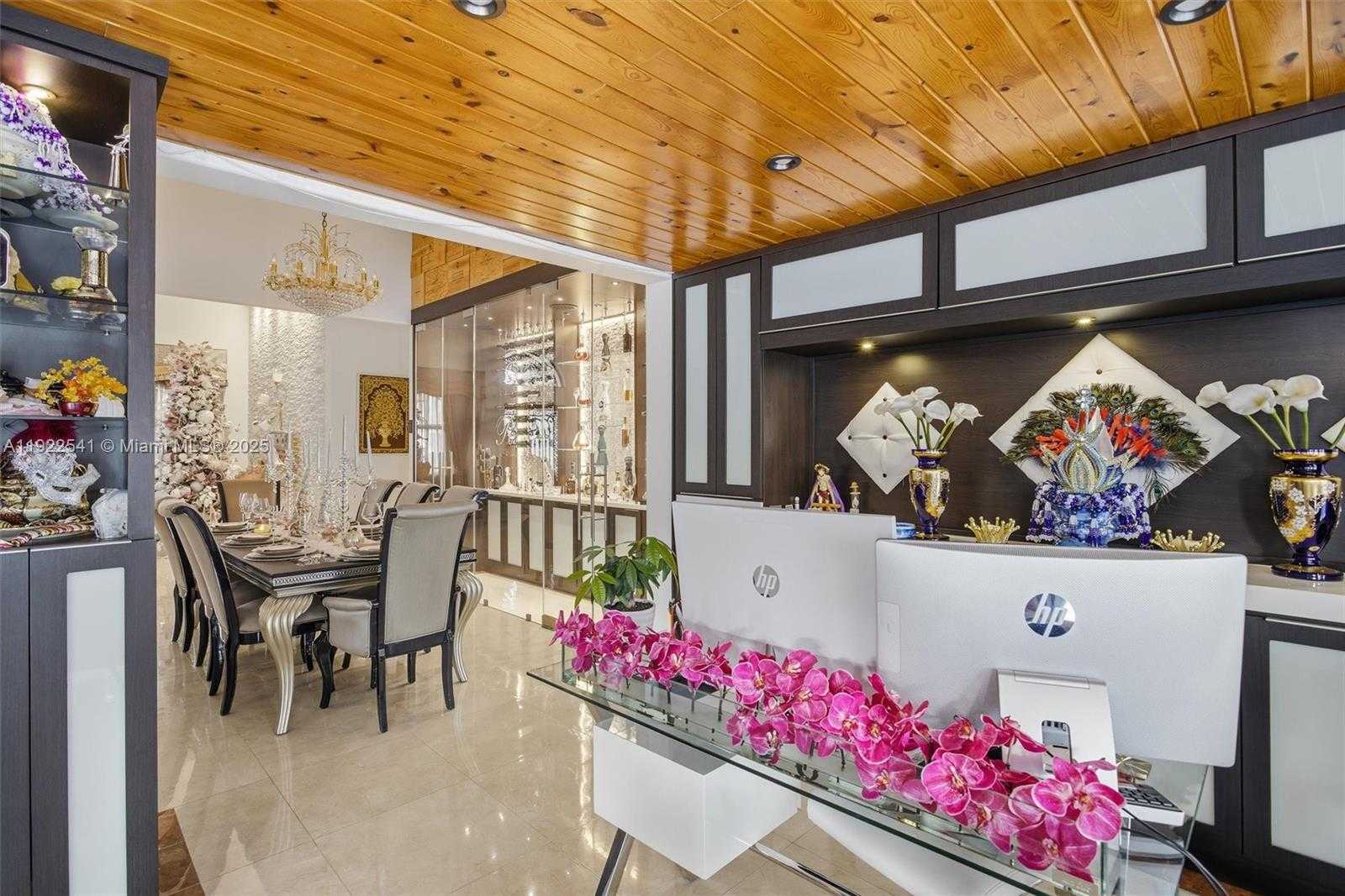 Small Image of 14252 SOUTH WEST 30TH ST, Miami Number 8