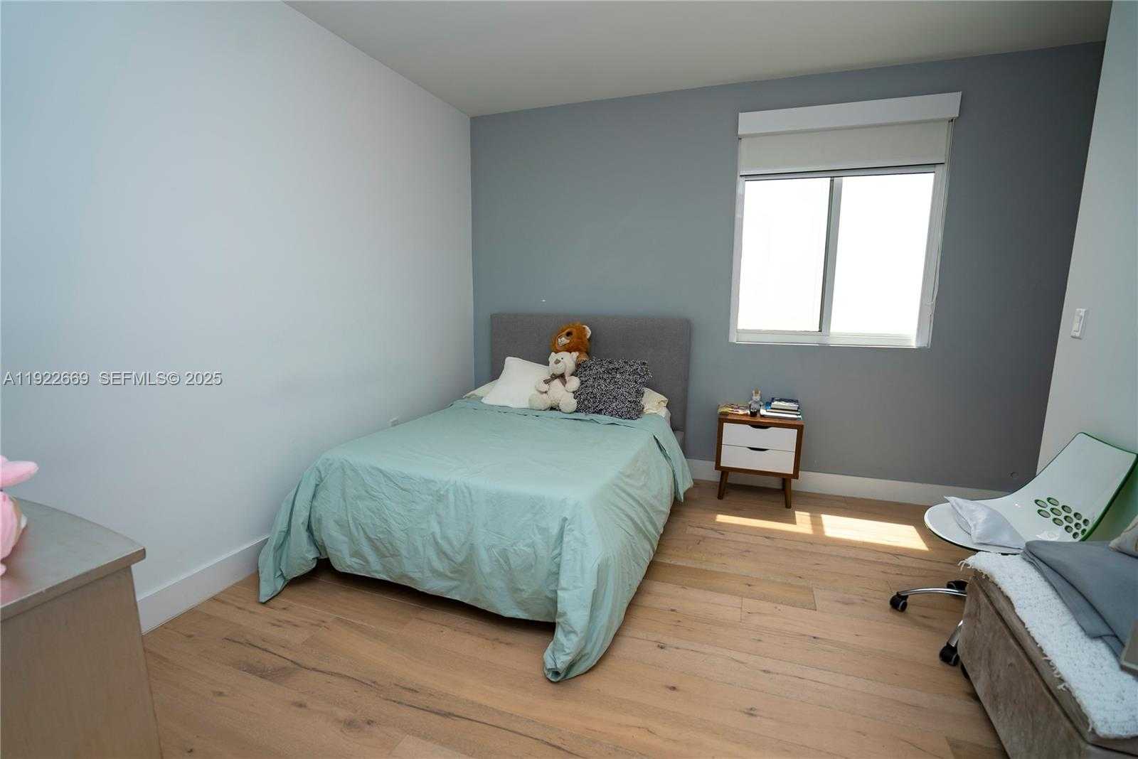 Small Image of 10272 NORTH WEST 75TH TER, Doral Number 21