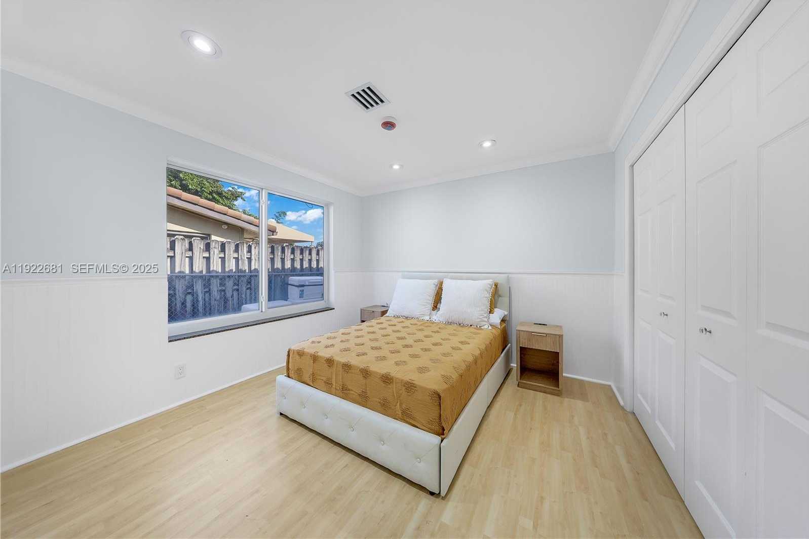 Small Image of 800 SOUTH EAST 3RD TER, Pompano Beach Number 19