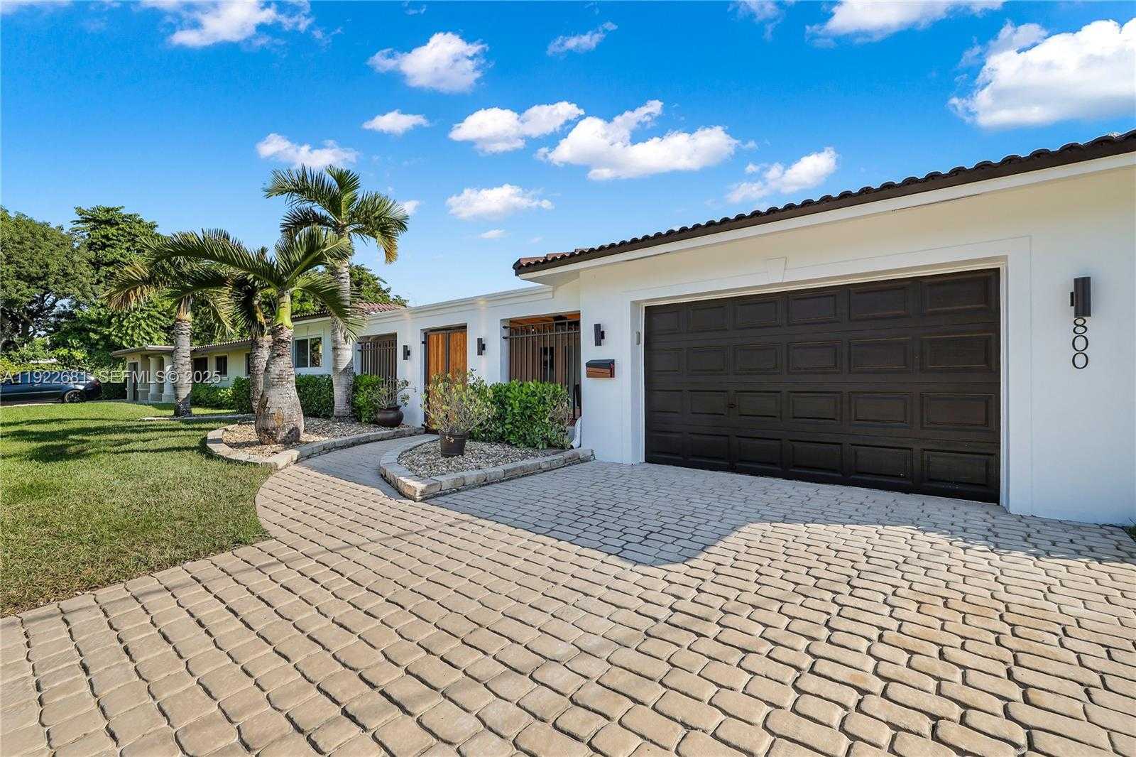 Small Image of 800 SOUTH EAST 3RD TER, Pompano Beach Number 28