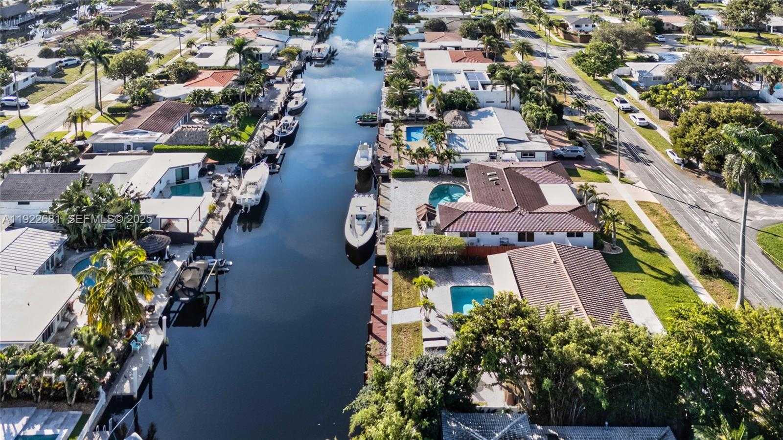 Small Image of 800 SOUTH EAST 3RD TER, Pompano Beach Number 31