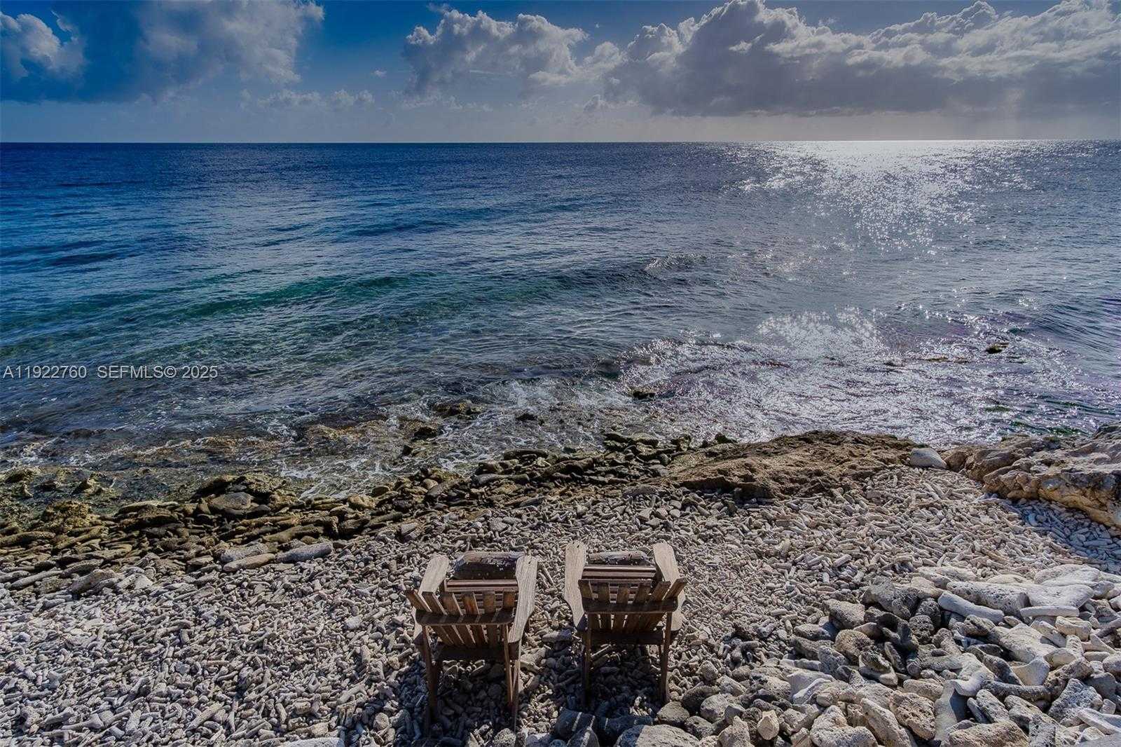 Small Image of NORTH CORAL ESTATE, Out of City Number 17