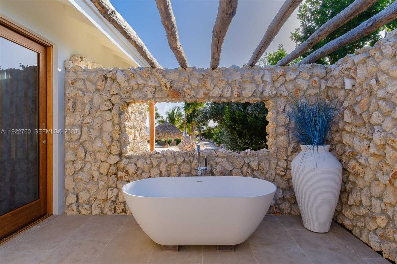 Small Image of NORTH CORAL ESTATE, Out of City Number 23