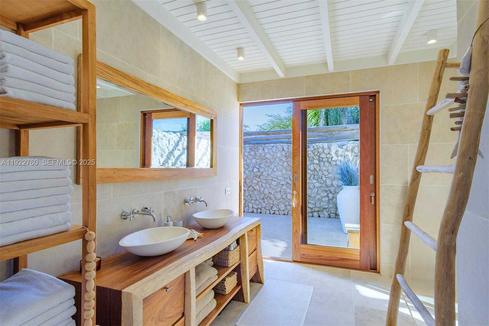 Small Image of NORTH CORAL ESTATE, Out of City Number 42