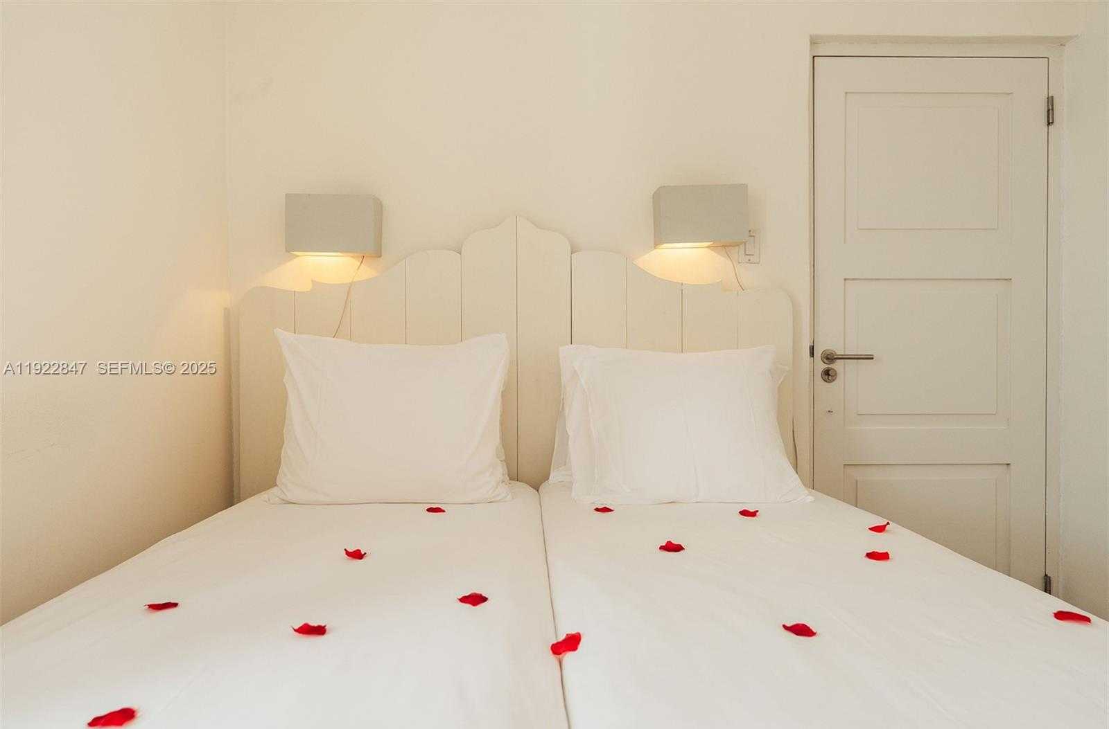 Small Image of Burgemeester Penstraat 0, 3741 AH Baarn, Netherlands Number 2