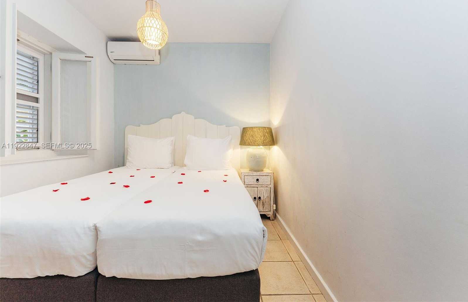 Small Image of Burgemeester Penstraat 0, 3741 AH Baarn, Netherlands Number 3