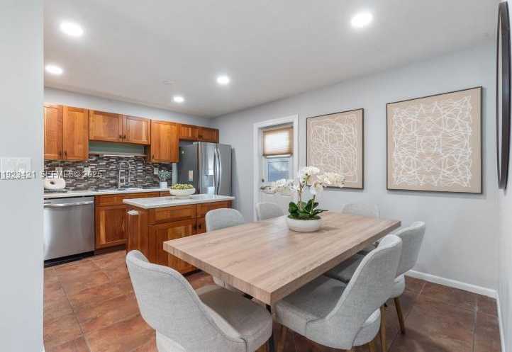 Small Image of 870 NORTH EAST 35TH ST, Oakland Park Number 10