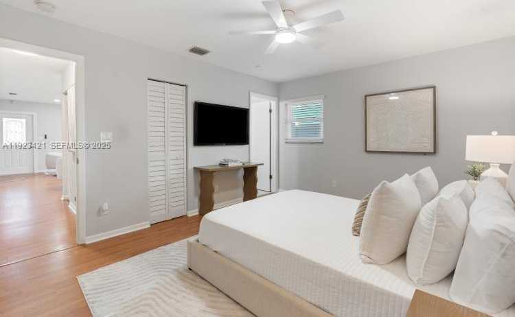 Small Image of 870 NORTH EAST 35TH ST, Oakland Park Number 13