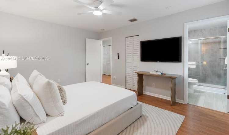 Small Image of 870 NORTH EAST 35TH ST, Oakland Park Number 15