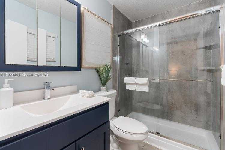 Small Image of 870 NORTH EAST 35TH ST, Oakland Park Number 16