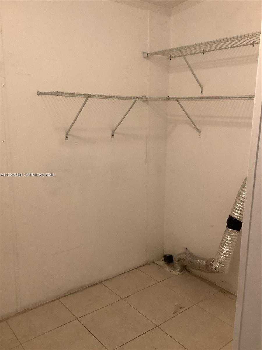 Small Image of 19800 SOUTH WEST 180, Miami Number 16