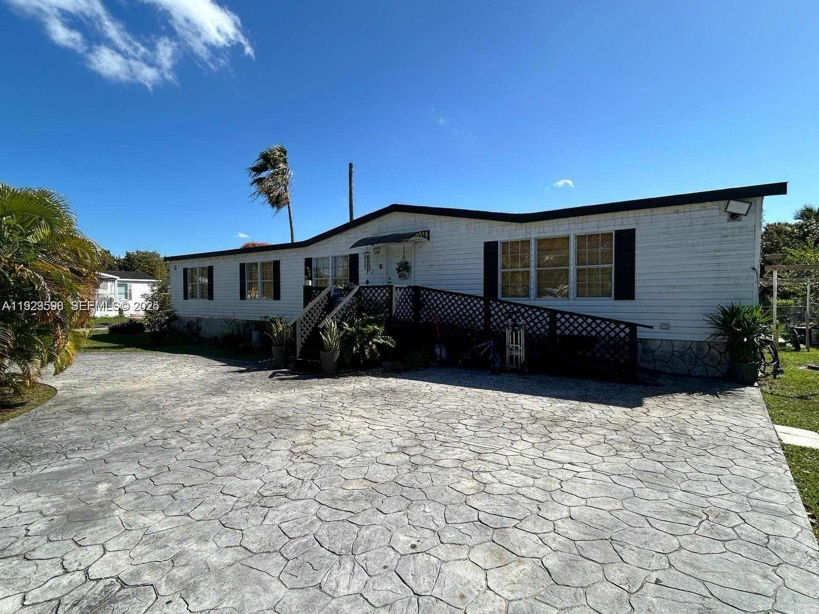 Small Image of 19800 SOUTH WEST 180, Miami Number 2