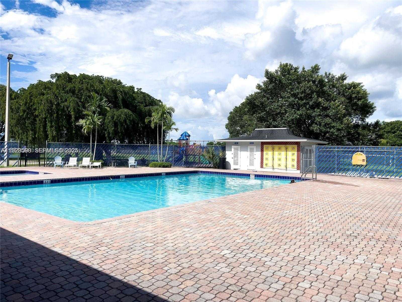 Small Image of 19800 SOUTH WEST 180, Miami Number 30