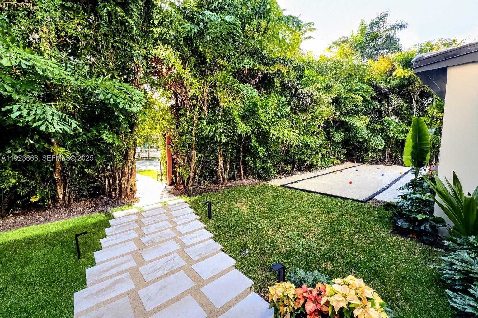 Small Image of Miami Number 4