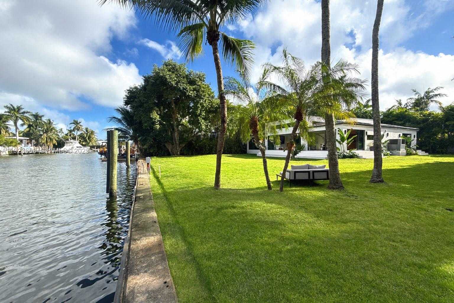 Small Image of Miami Number 6